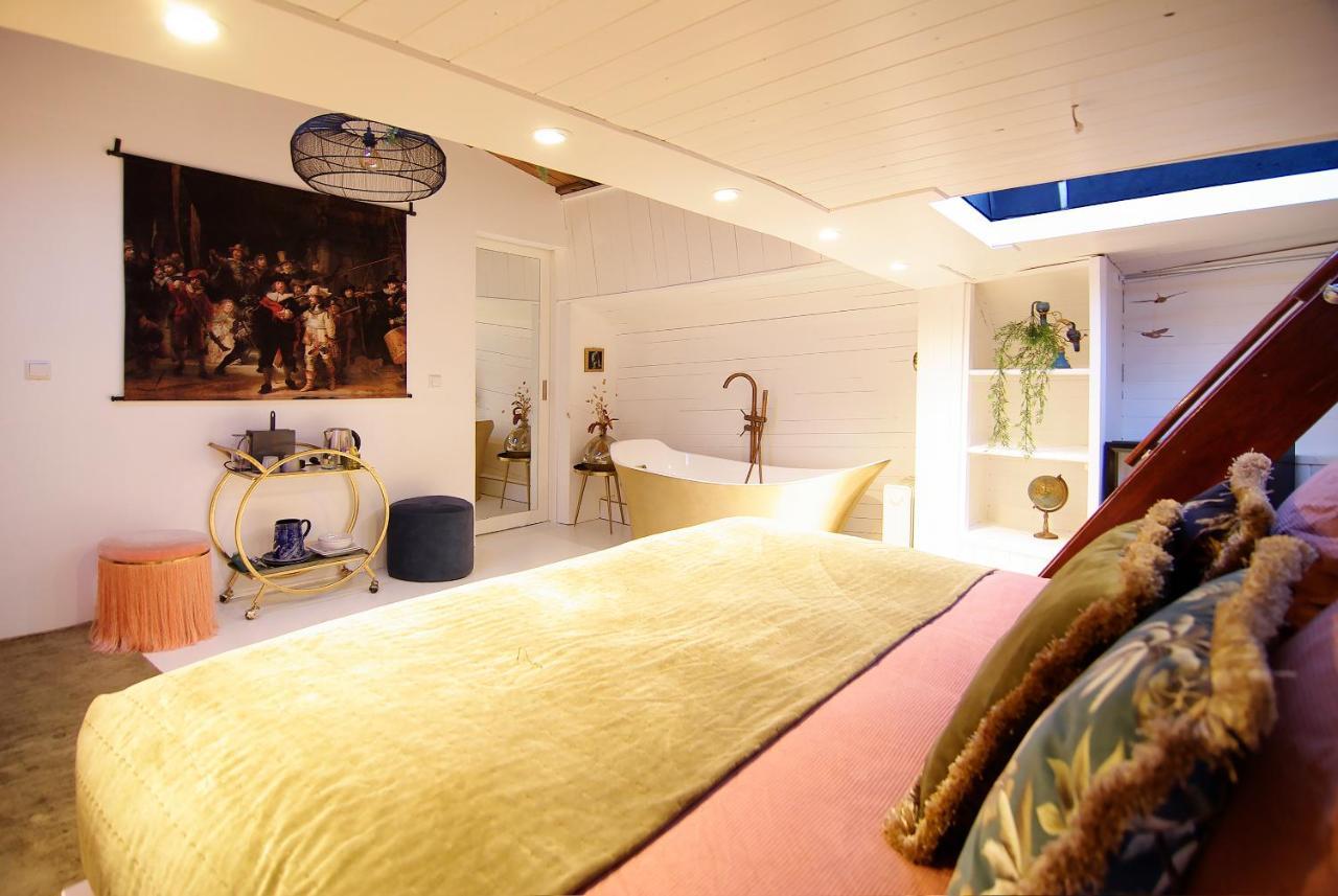 Najade Eco Houseboat Hotel Amsterdam Exterior photo