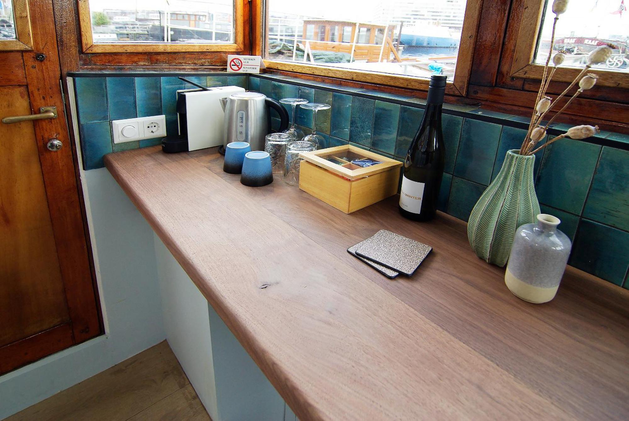 Najade Eco Houseboat Hotel Amsterdam Exterior photo